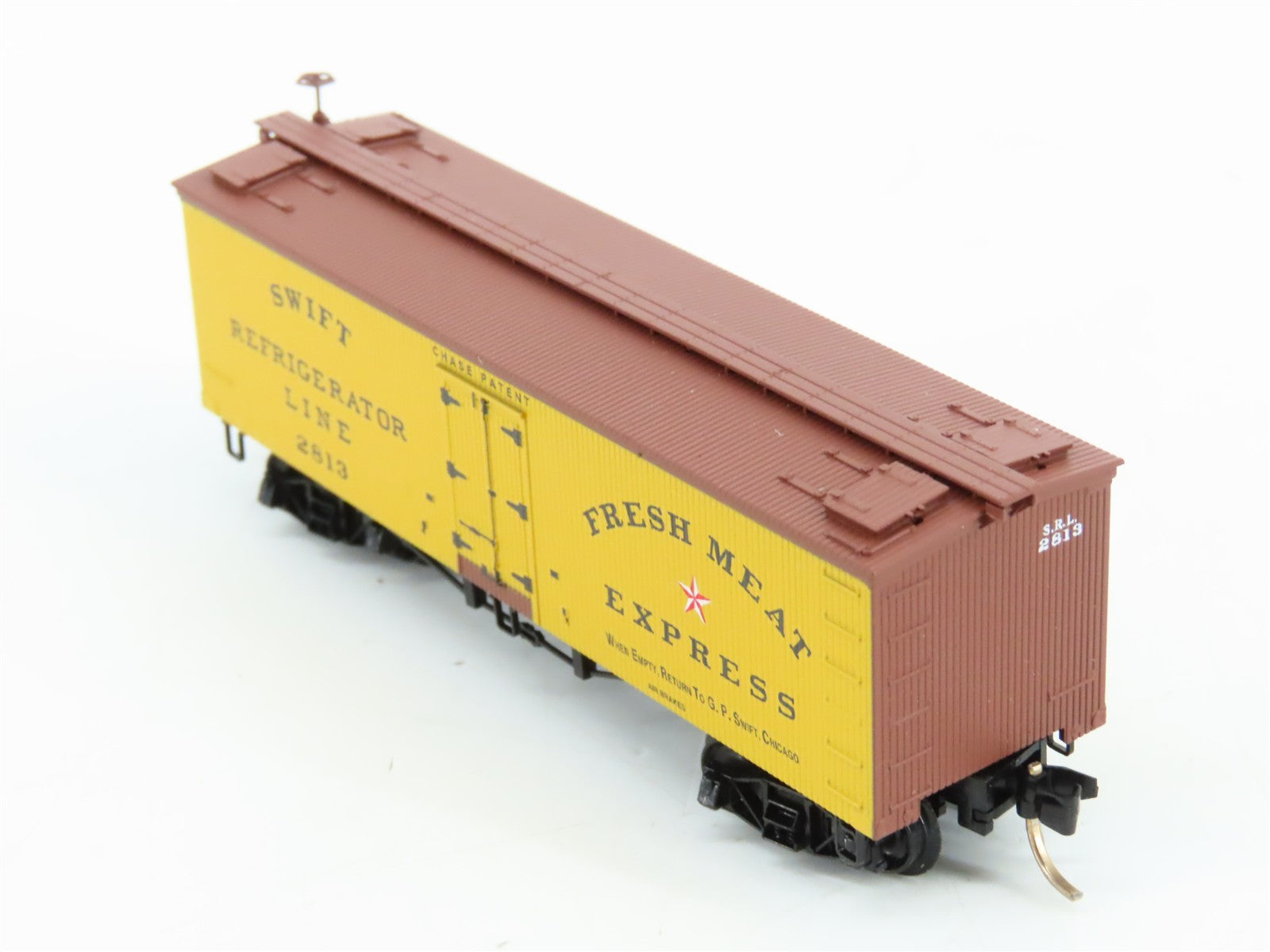 N Scale Micro-Trains MTL 58010 SRL Swift Refrigerator Line 36' Reefer 2813