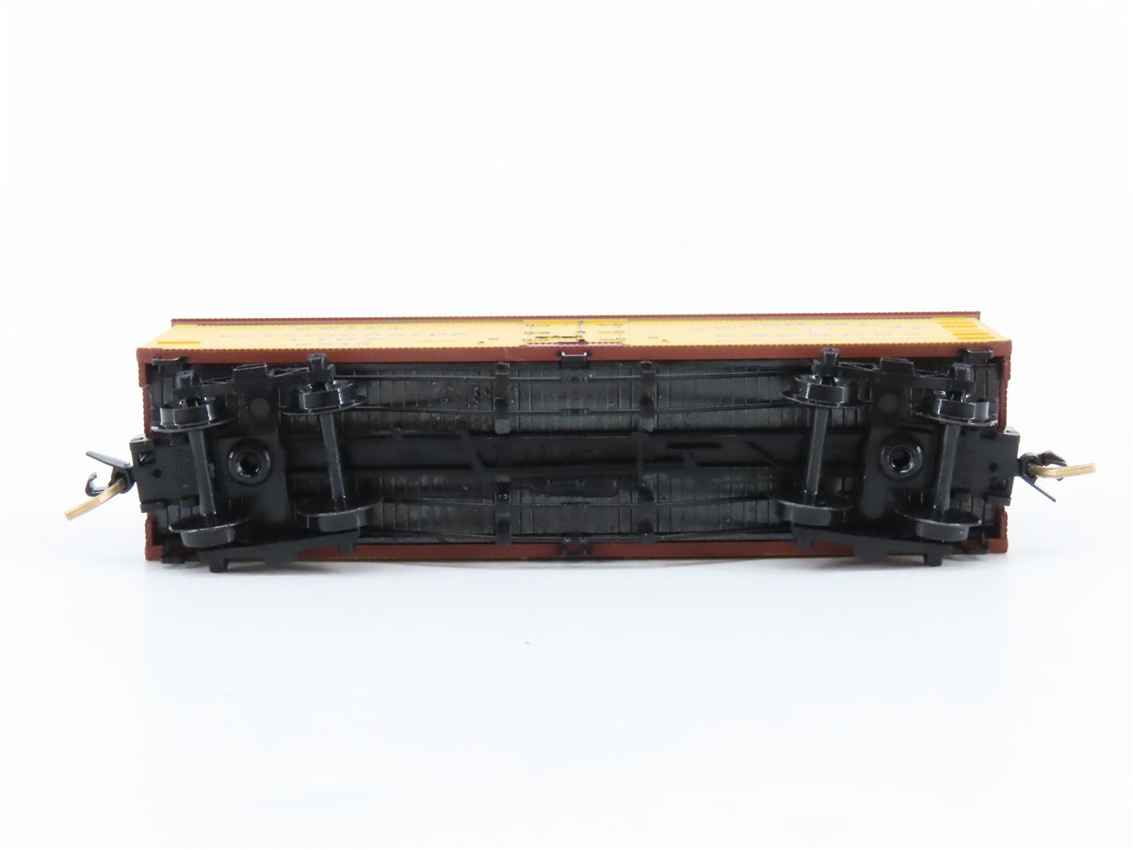 N Scale Micro-Trains MTL 58010 SRL Swift Refrigerator Line 36' Reefer 2813
