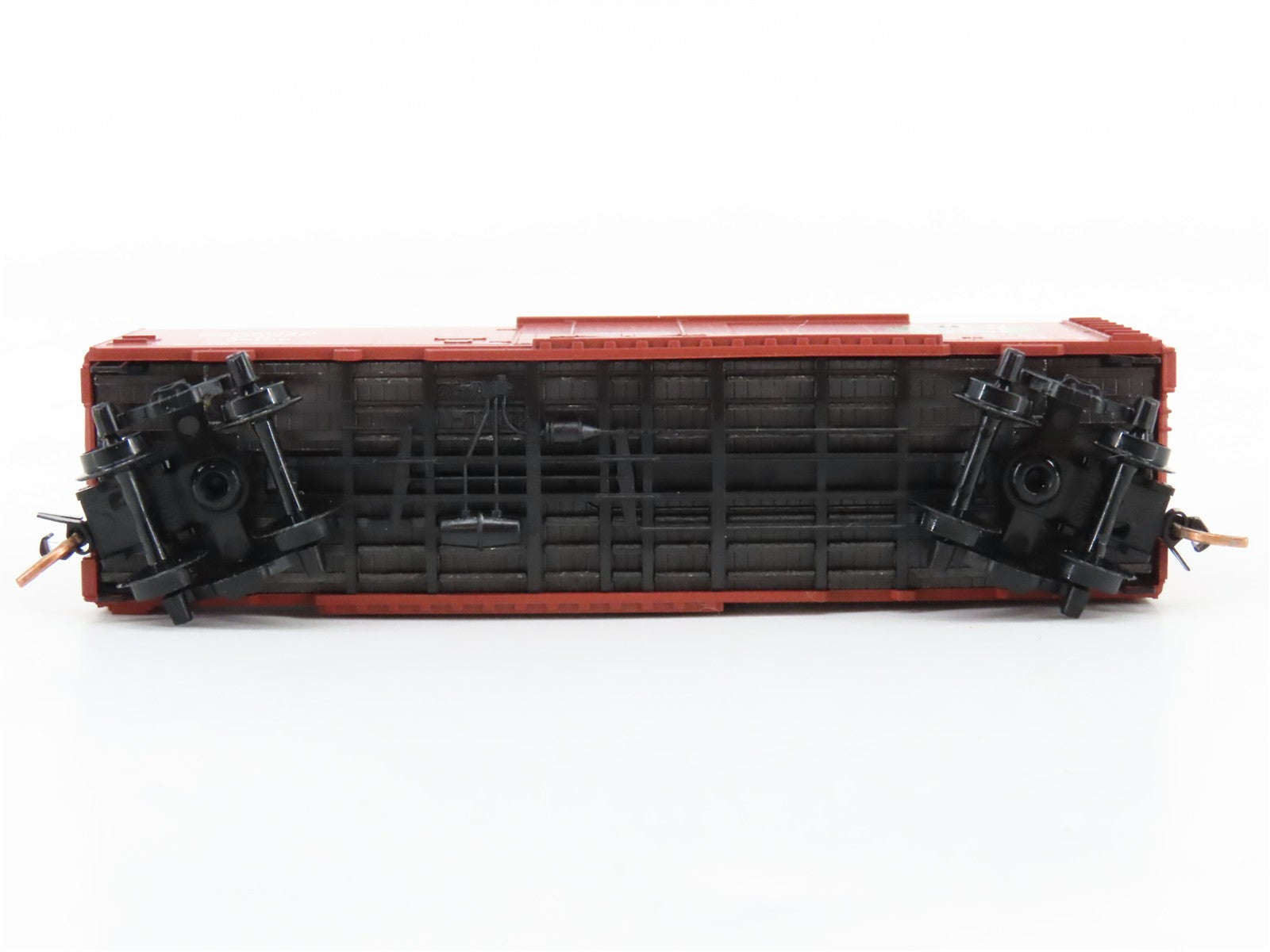 N Scale Micro-Trains MTL 21120 C.N. Canadian National 40' Box Car 290159