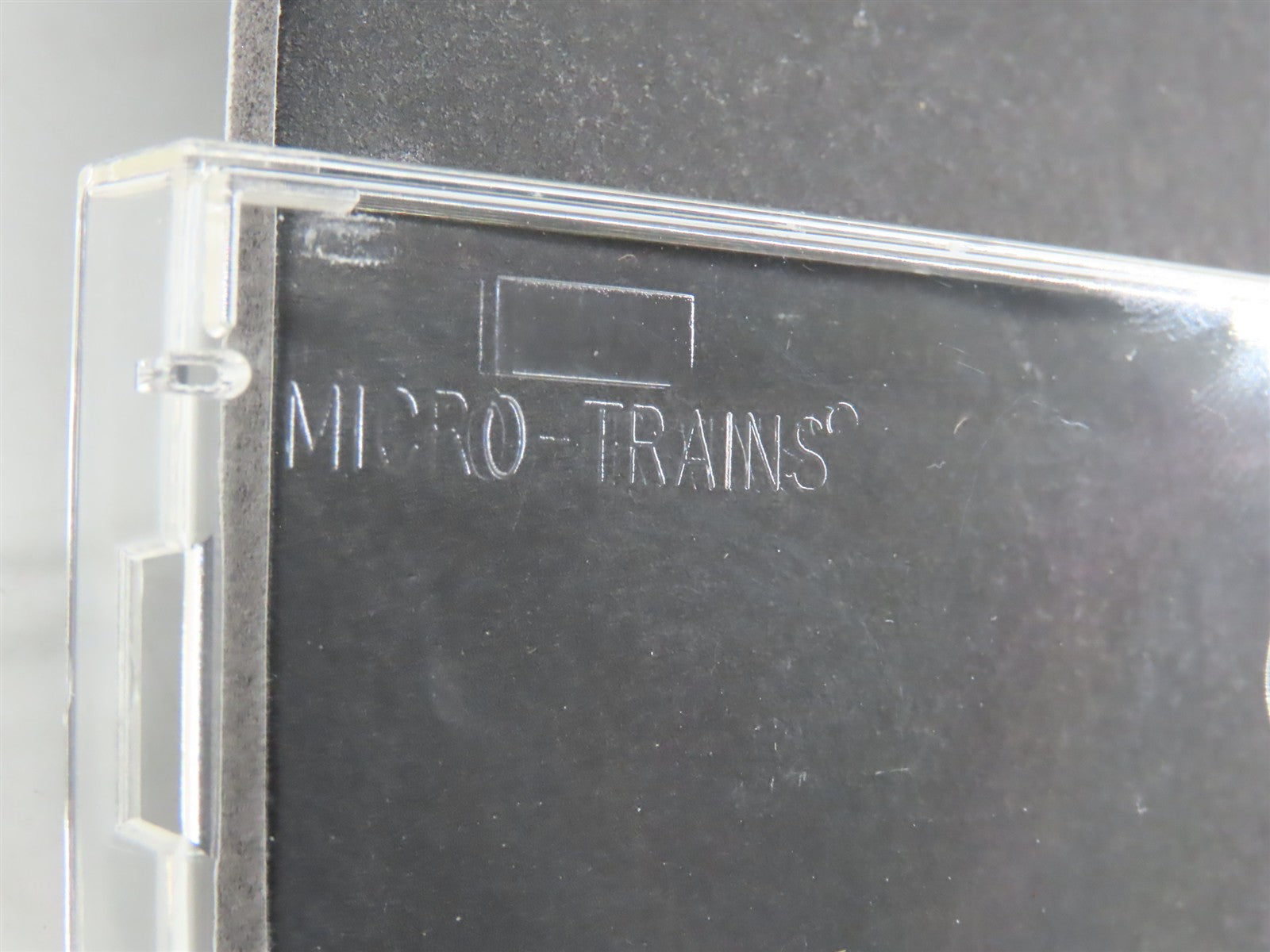 N Scale Micro-Trains MTL 21120 C.N. Canadian National 40' Box Car 290159