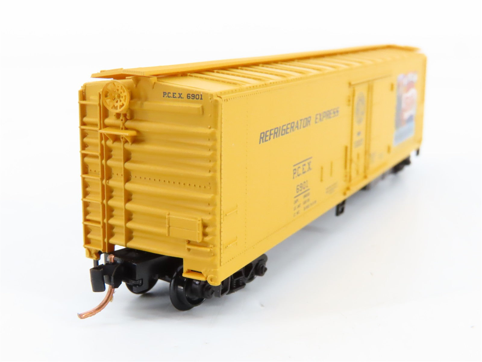 N Scale Micro-Trains MTL 69090 PCEX Pepsi-Cola Mechanical Reefer 6901