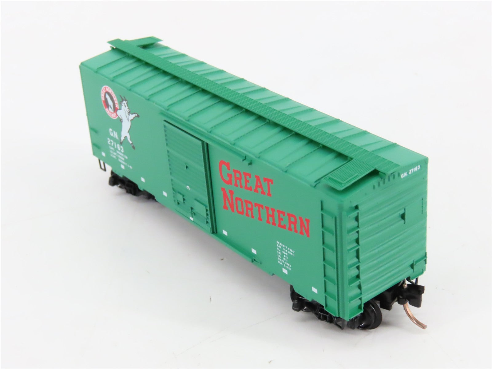 N Scale Micro-Trains MTL 20420 GN Great Northern 40' Box Car 27163