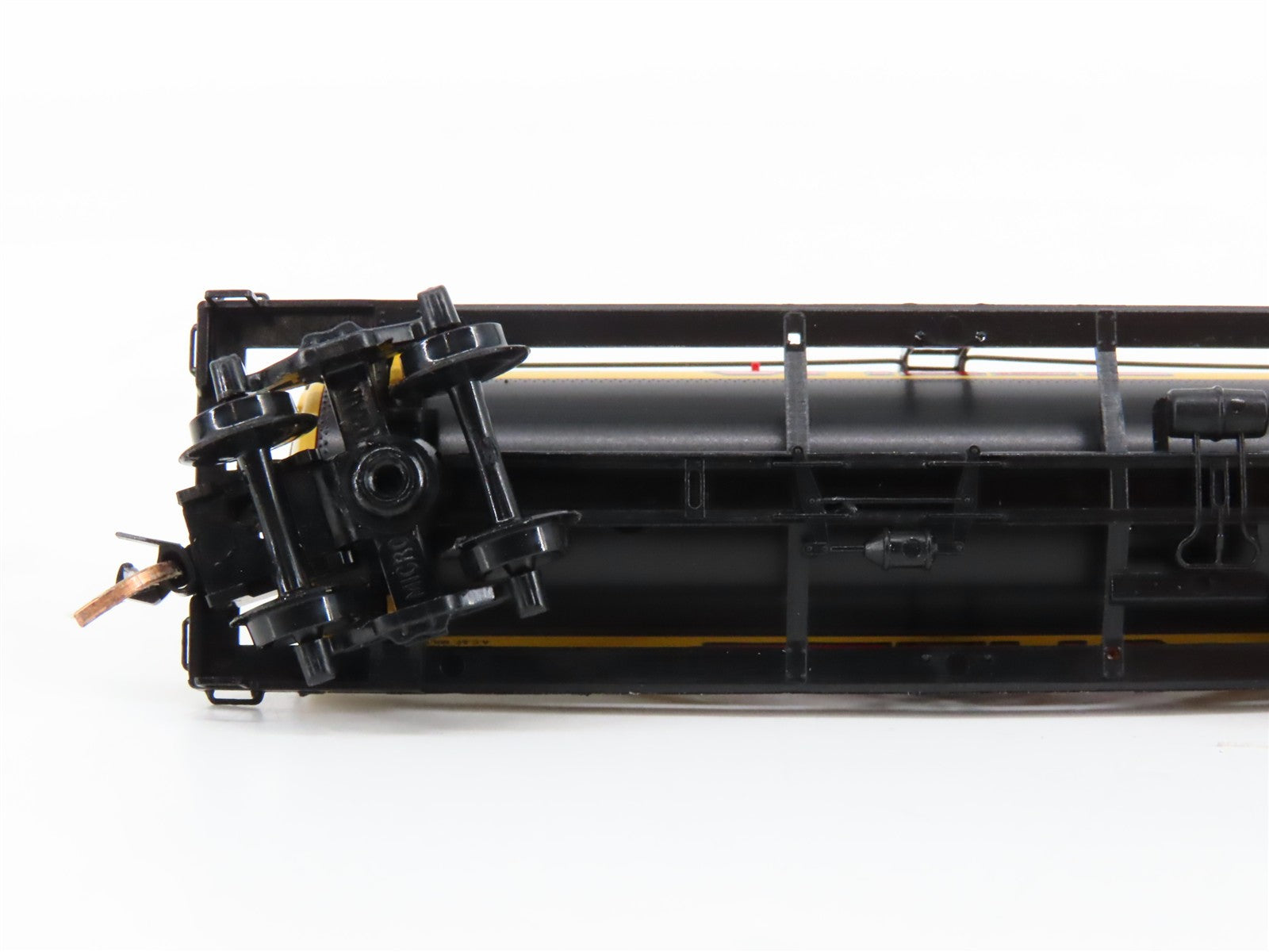 N Scale Micro-Trains MTL 65090/2 SCCX Shell Oil Company 39' Tank Car 1114