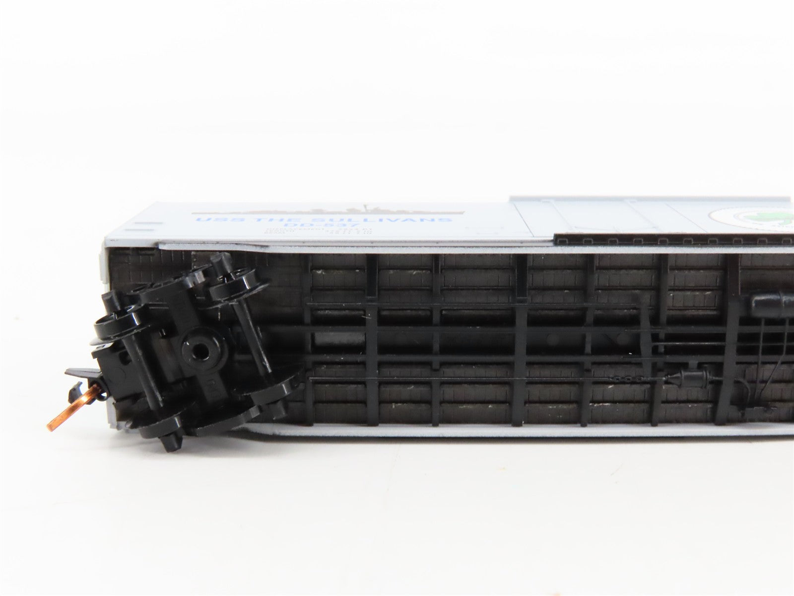 N Scale Micro-Trains MTL 03800407 USN United States Navy 50' Box Car DD-537