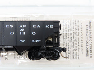 N Scale Micro-Trains MTL 56220 C&O Chesapeake & Ohio 33' 2-Bay Hopper 61780