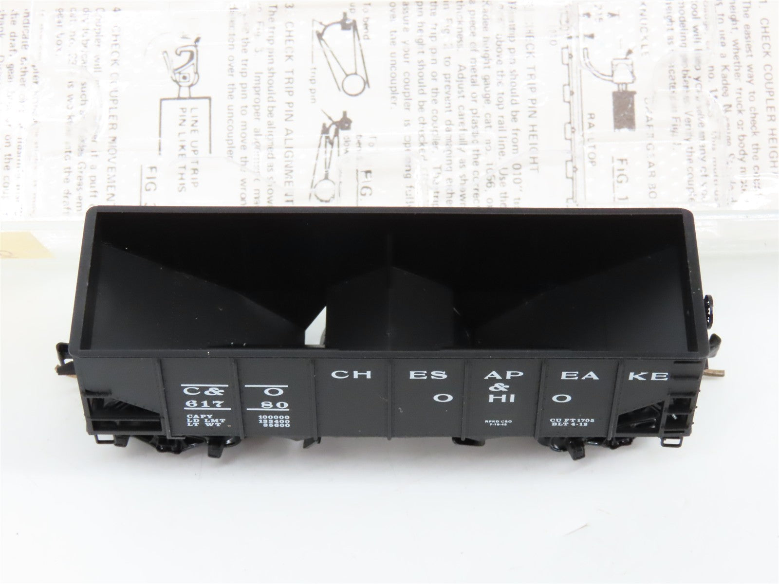 N Scale Micro-Trains MTL 56220 C&O Chesapeake & Ohio 33' 2-Bay Hopper 61780
