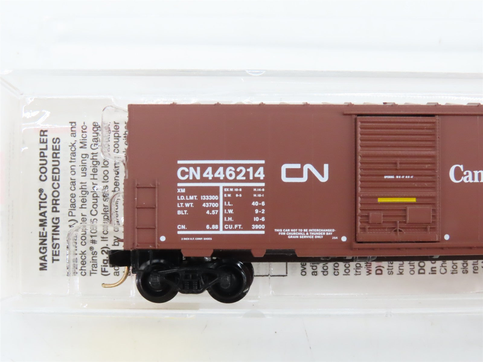 N Scale Micro-Trains MTL 24280 CN Canadian National 40' Box Car 446214