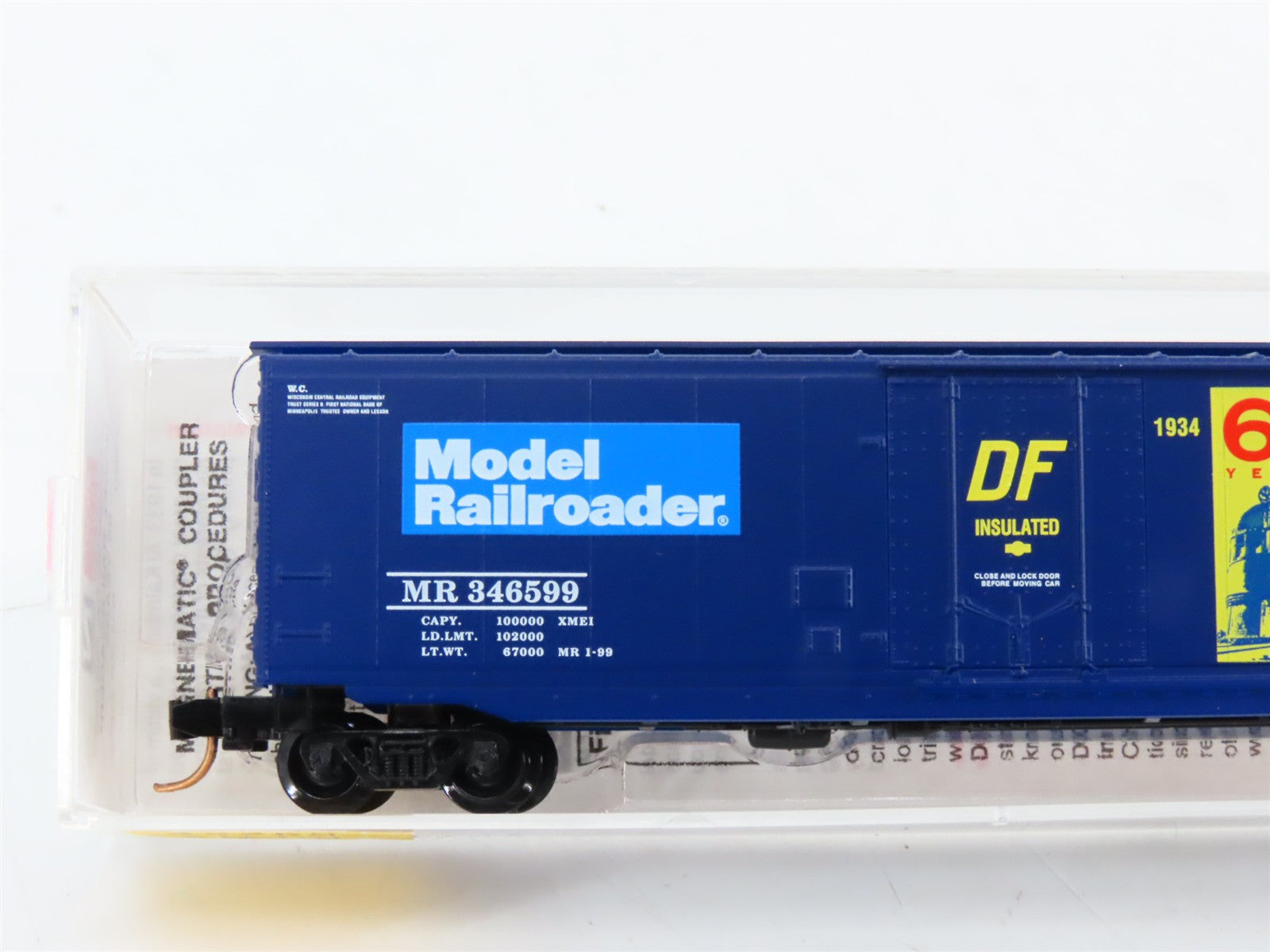 N Scale Micro-Trains MTL 32360 MR Model Railroader 50' Plug Door Box Car 346599