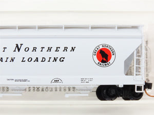 N Scale Micro-Trains MTL 94160 GN Great Northern 3-Bay Covered Hopper 171747