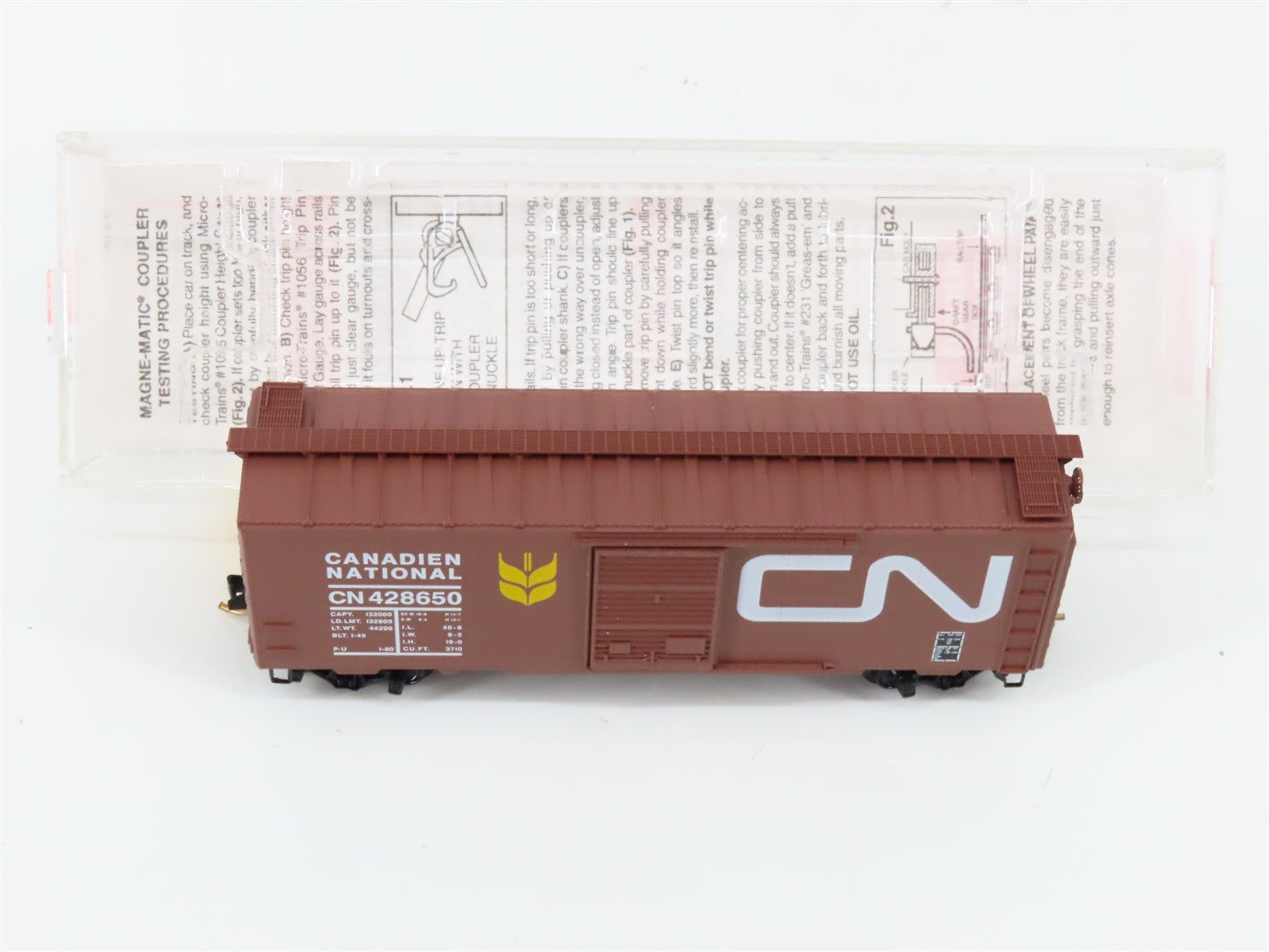 N Scale Micro-Trains MTL 20550 CN Canadian National 40' Box Car 428650