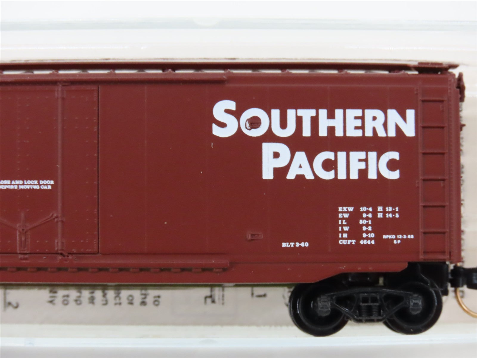 N Scale Micro-Trains MTL 32160 SP Southern Pacific 50' Plug Door Box Car 672943