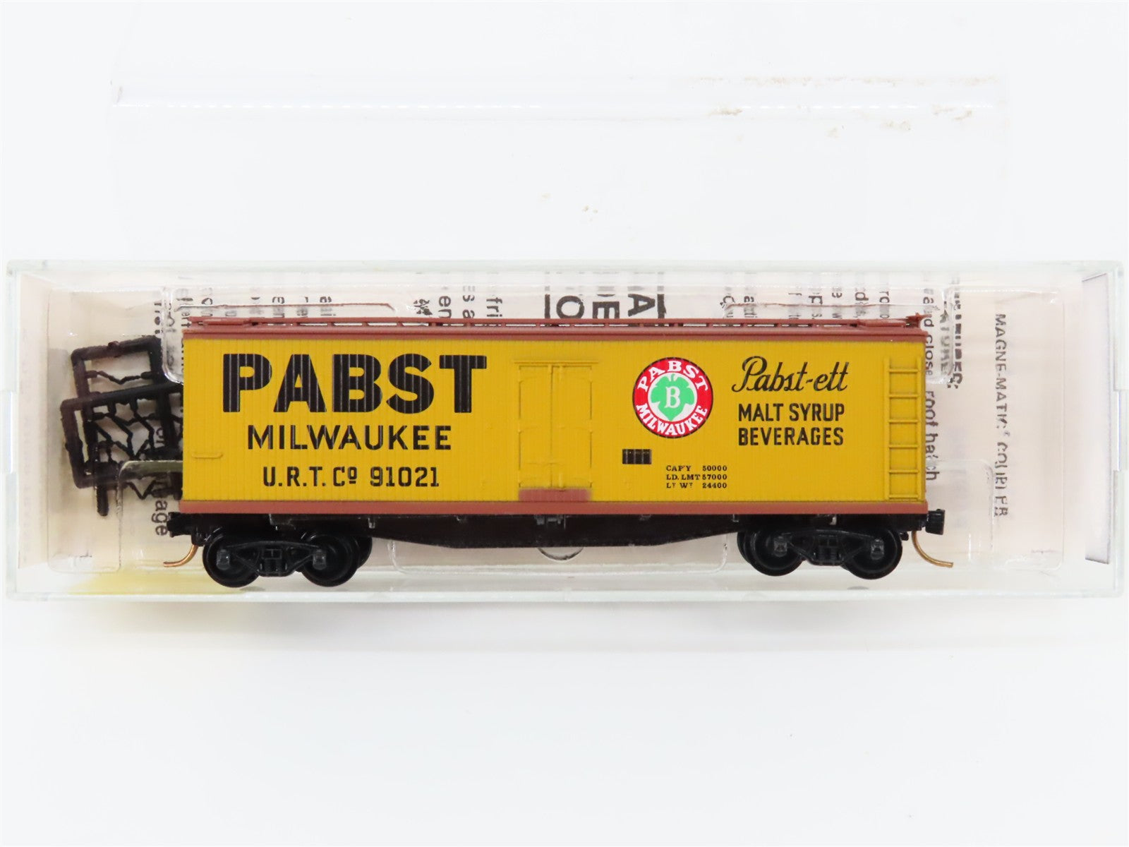 N Scale Micro-Trains MTL 49200 URTC Union Refrigerator Transit Lines 40' Reefer