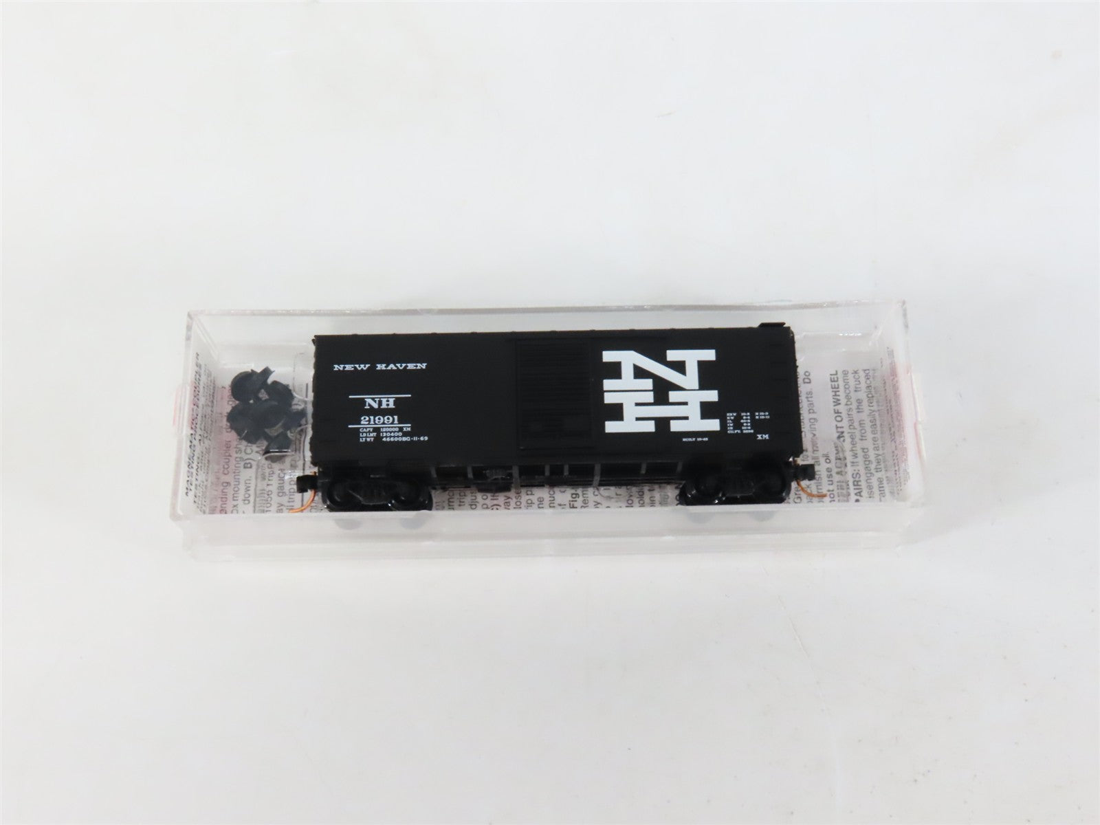 N Scale Micro-Trains MTL 20686 NH New Haven 40' Box Car 21991