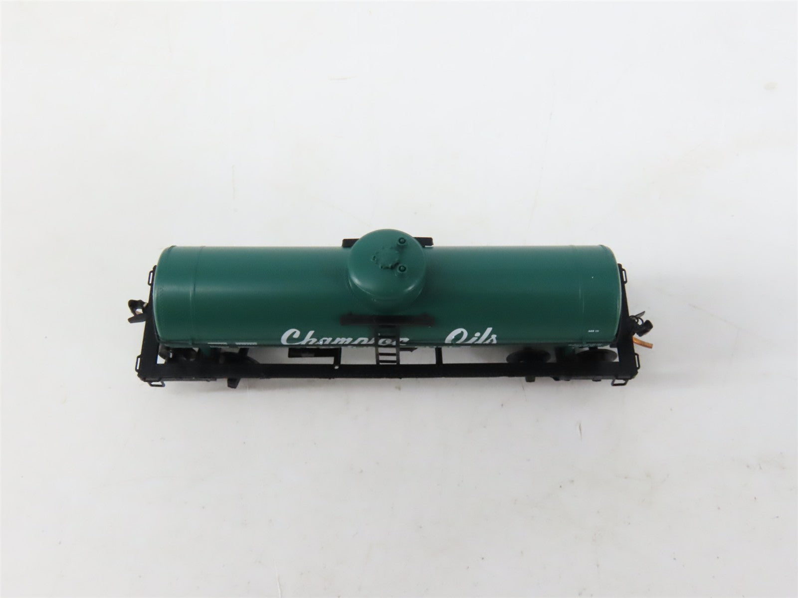 N Scale Micro-Trains MTL 65490 HJMX Champion Oils - Sterling Fuels Tank Car 6002