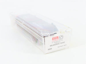 N Scale Micro-Trains MTL 20526 MILW Milwaukee Road 40' Standard Box Car 30371