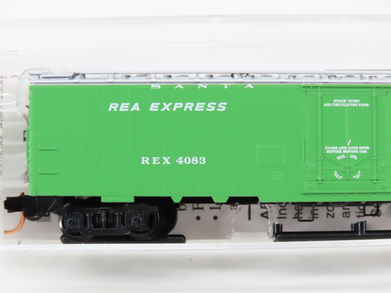 N Scale Micro-Trains MTL 52030 REX Santa Fe 52' Reefer 4083