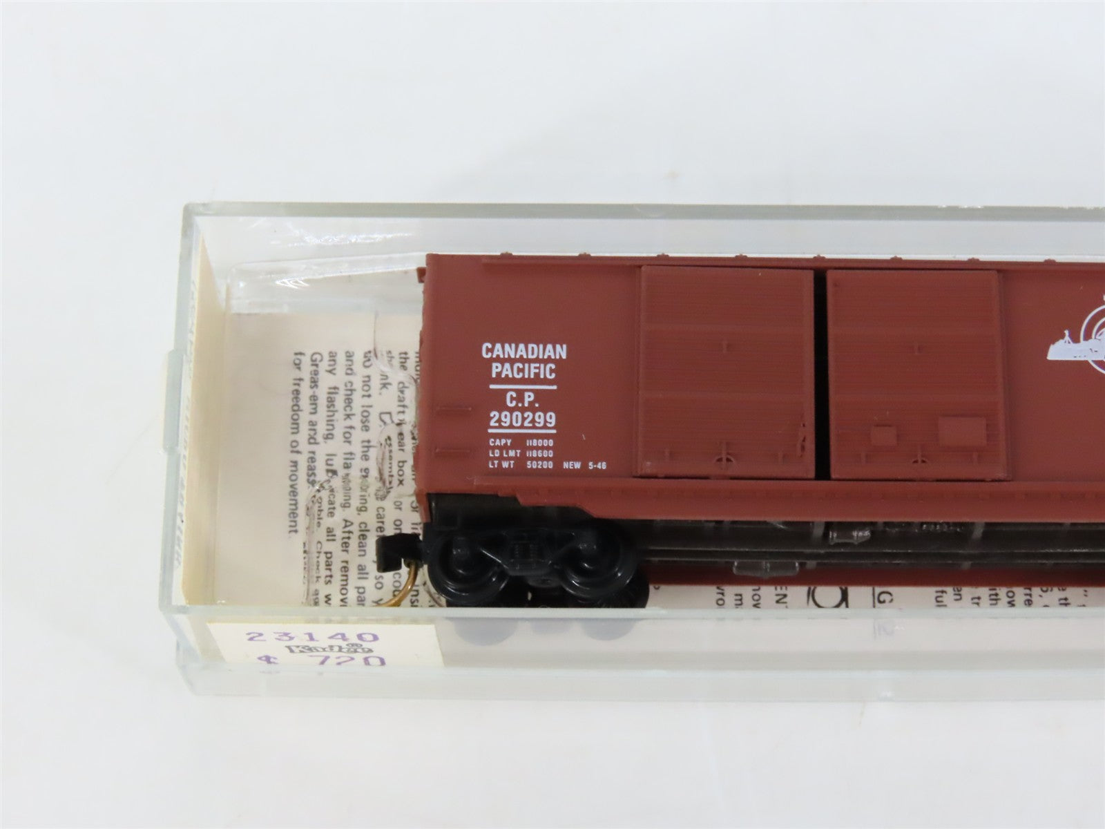 N Scale Micro-Trains MTL 23140 CP Canadian Pacific 40' Box Car 290299
