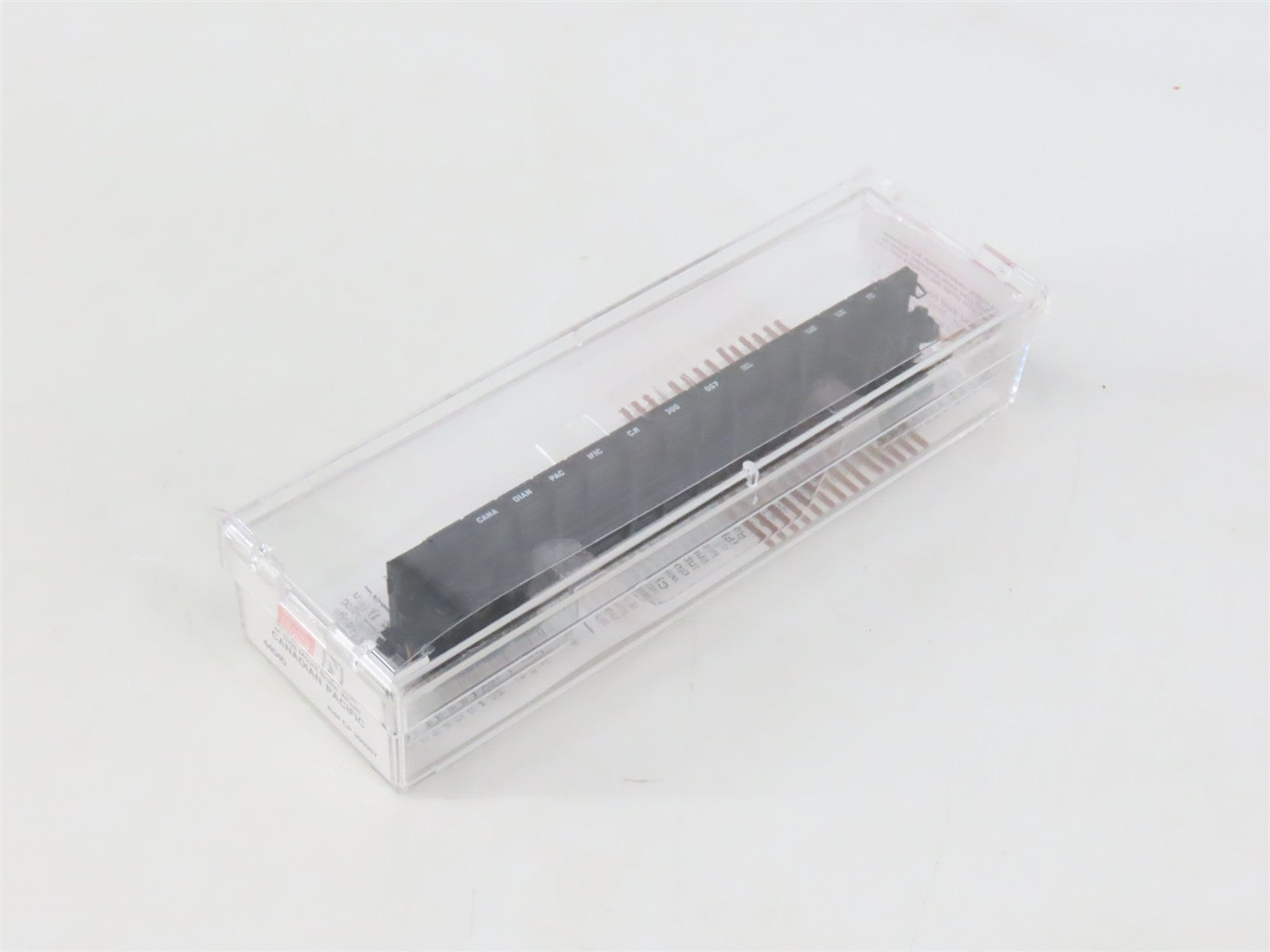 N Scale Micro-Trains MTL 44040 CP Canadian Pacific 50' Flat Car 300057