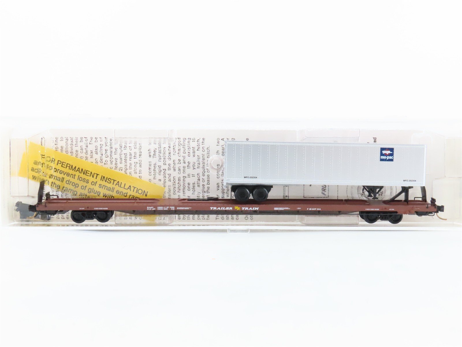 N Scale Micro-Trains 71014 TTX Trailer Train 89' Flat Car w/ 45' Van Trailer RTR
