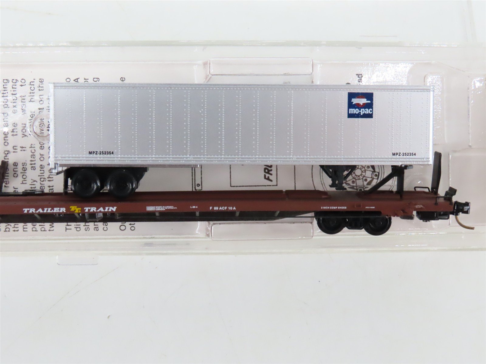 N Scale Micro-Trains 71014 TTAX Trailer Train 89' Flat Car 970255 RTR