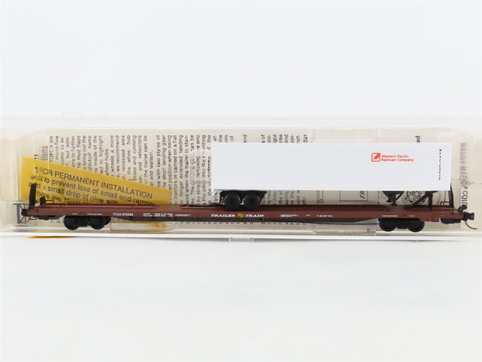 N Scale Micro-Trains 71015 TTAX Trailer Train 89' Flat Car with Van Trailer RTR