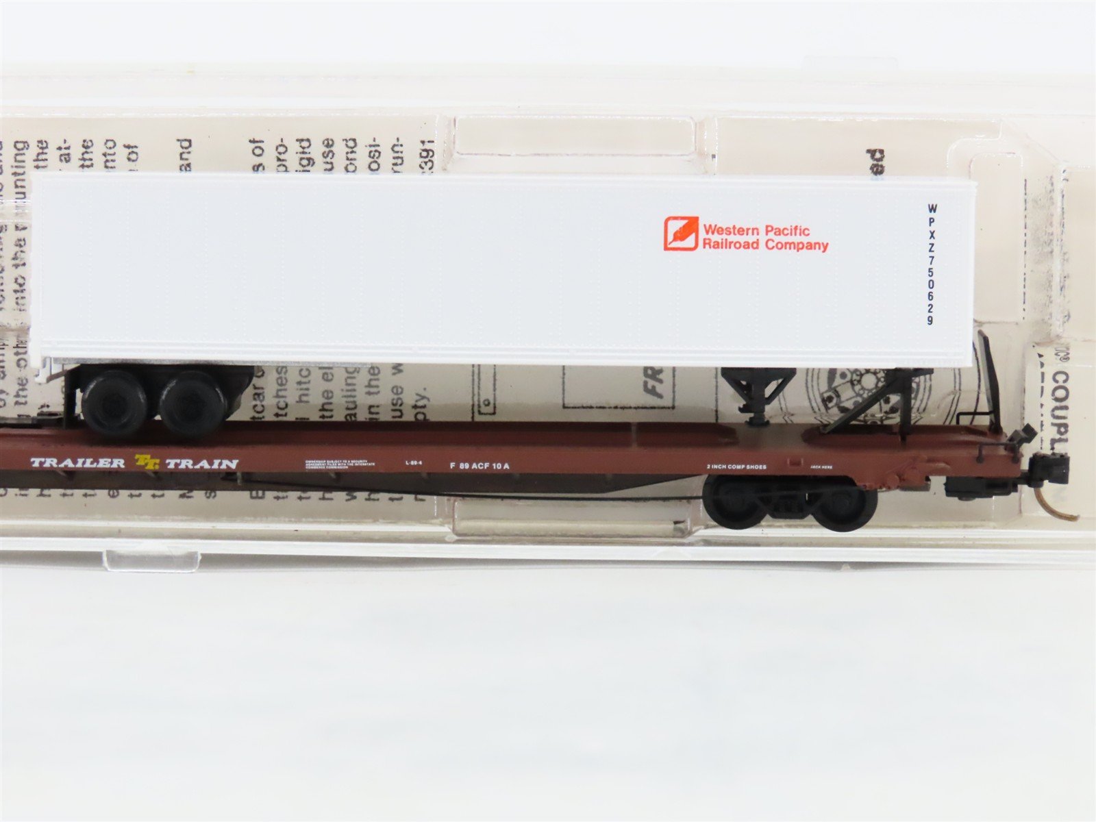 N Scale Micro-Trains 71015 TTAX Trailer Train 89' Flat Car with Van Trailer RTR