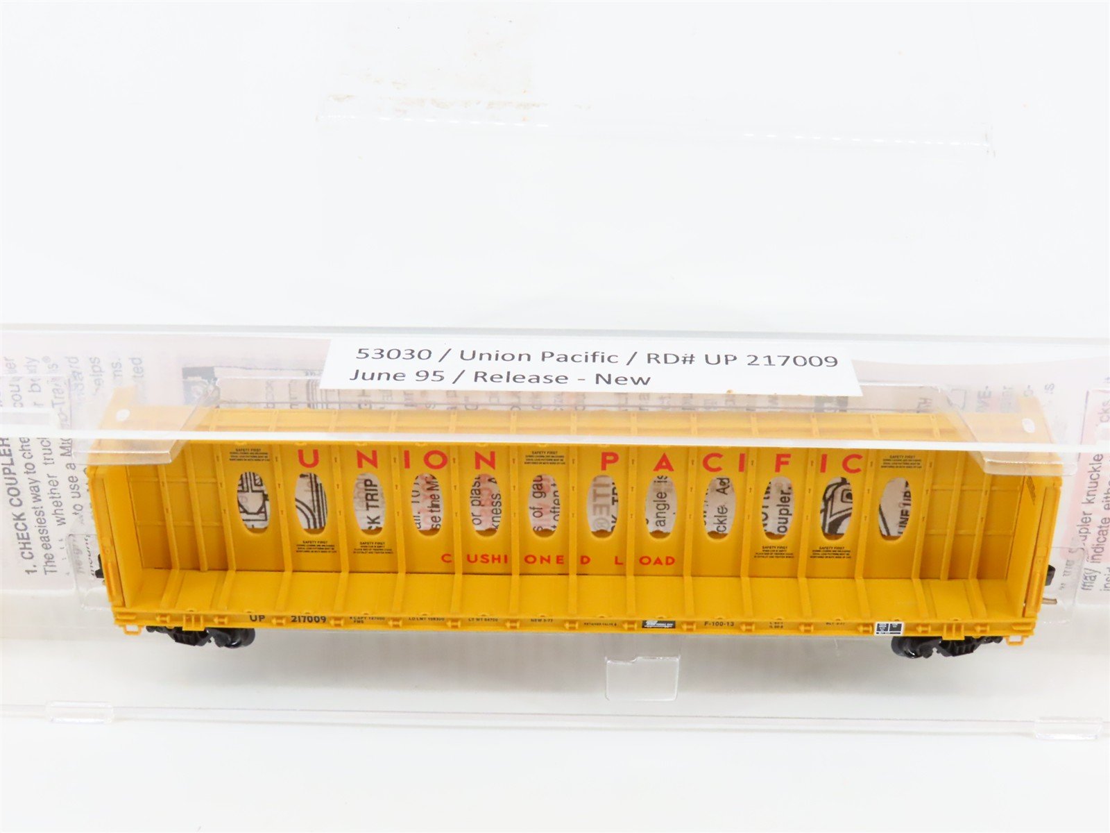 N Micro-Trains MTL 53030 UP Union Pacific Centerbeam Bulkhead Flat Car #217009