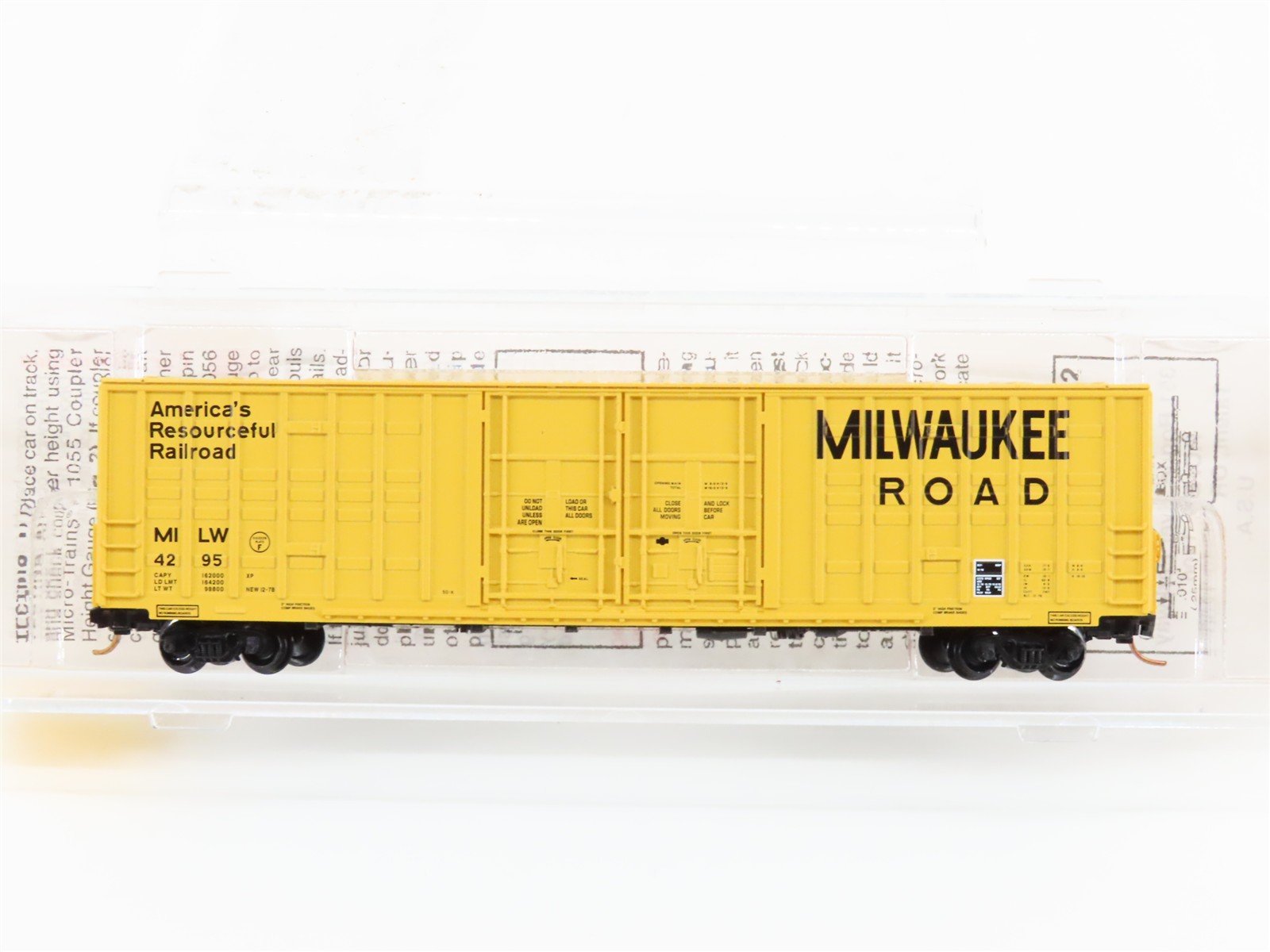 N Micro-Trains MTL 103040 MILW Milwaukee Road 60' Excess Height Box Car #4295