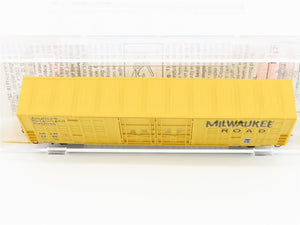 N Micro-Trains MTL 103040 MILW Milwaukee Road 60' Excess Height Box Car #4295
