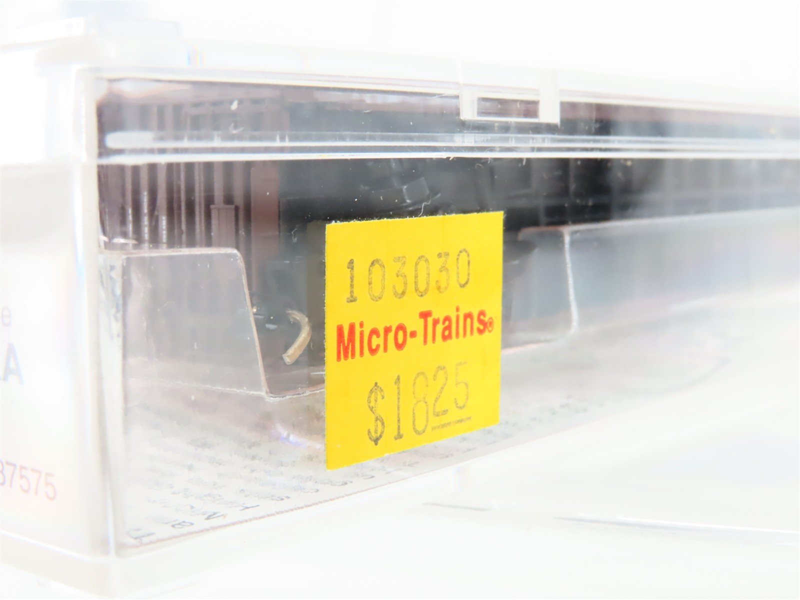N Scale Micro-Trains MTL 103030 ATSF Santa Fe 60' Excess Height Box Car #37575