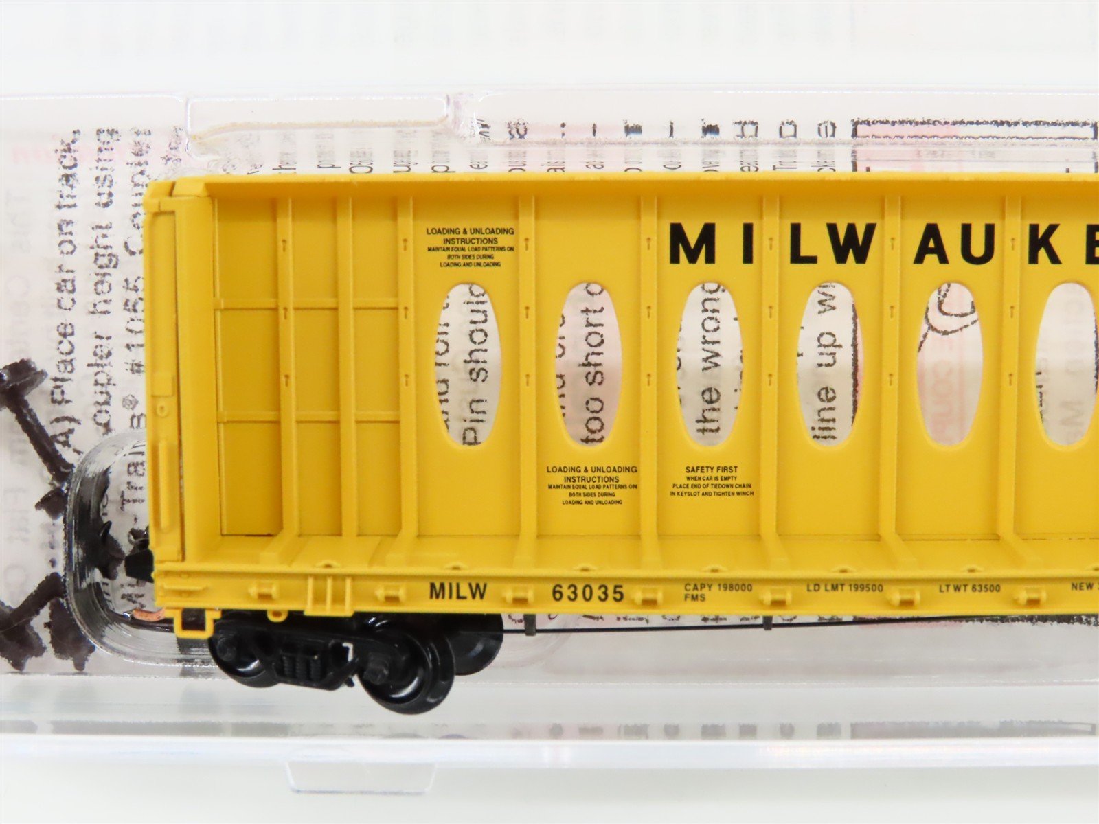 N Micro-Trains MTL 53050 MILW Milwaukee Road Thrall Centerbeam Flat Car #63035