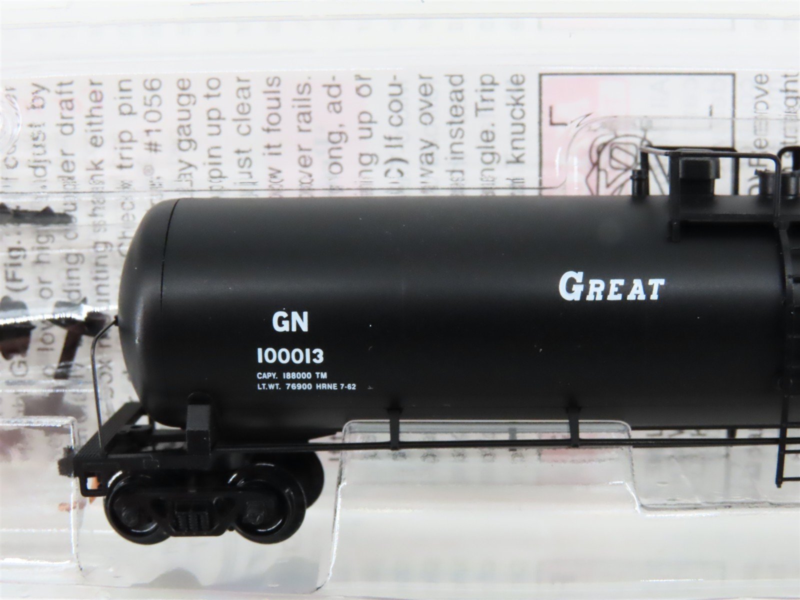 N Micro-Trains MTL 110050 GN Great Northern 56' General Service Tank Car #100013
