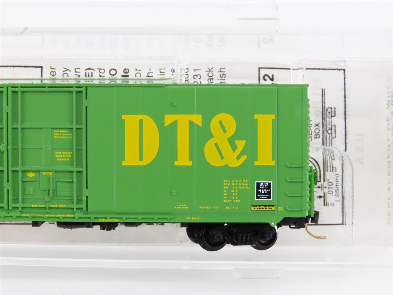 N Scale Micro-Trains MTL 102010 DT&I 60' Excess Height Box Car #25915