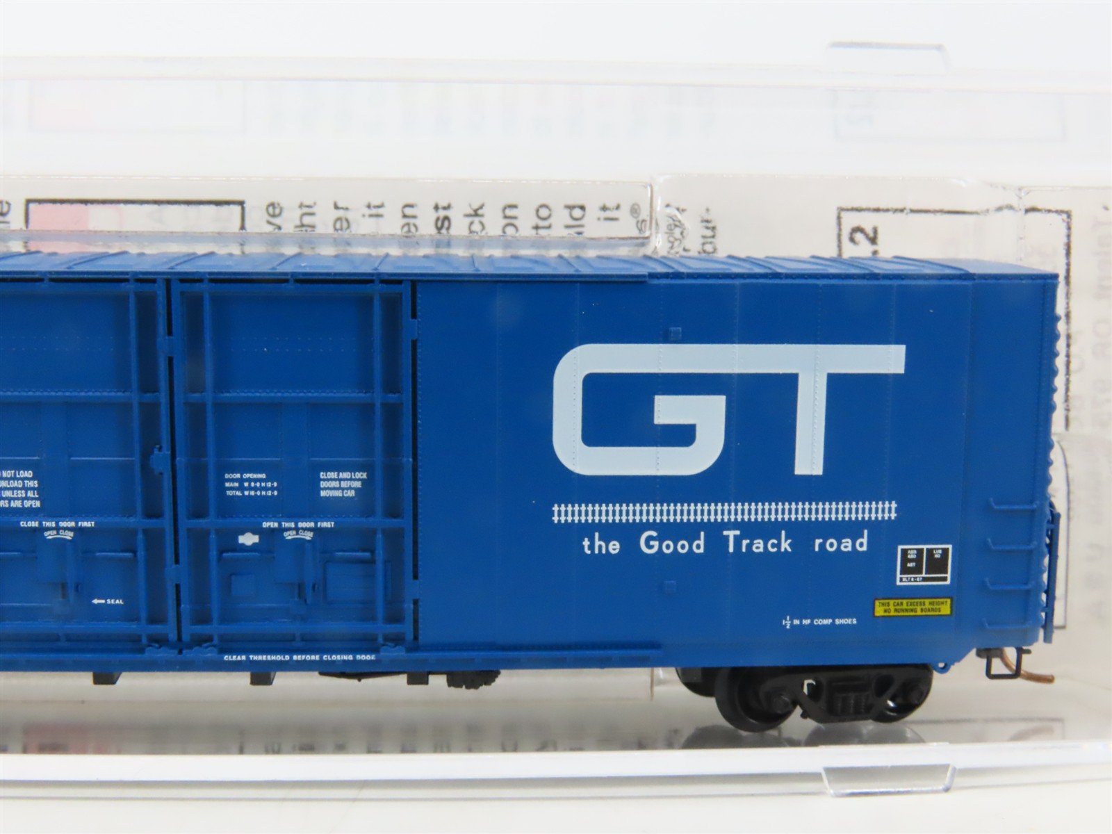 N Scale Micro-Trains MTL 102080 GTW 60' Excess Height Box Car #384606