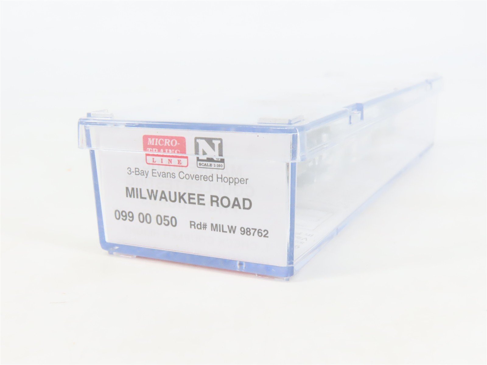N Scale Micro-Trains MTL 09900050 MILW Milwaukee Road 3-Bay Covered Hopper 98762