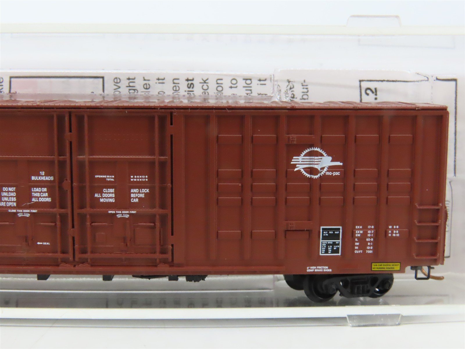 N Scale Micro-Trains MTL 103090 MP Mo-Pac 60' Excess Height Box Car #269477