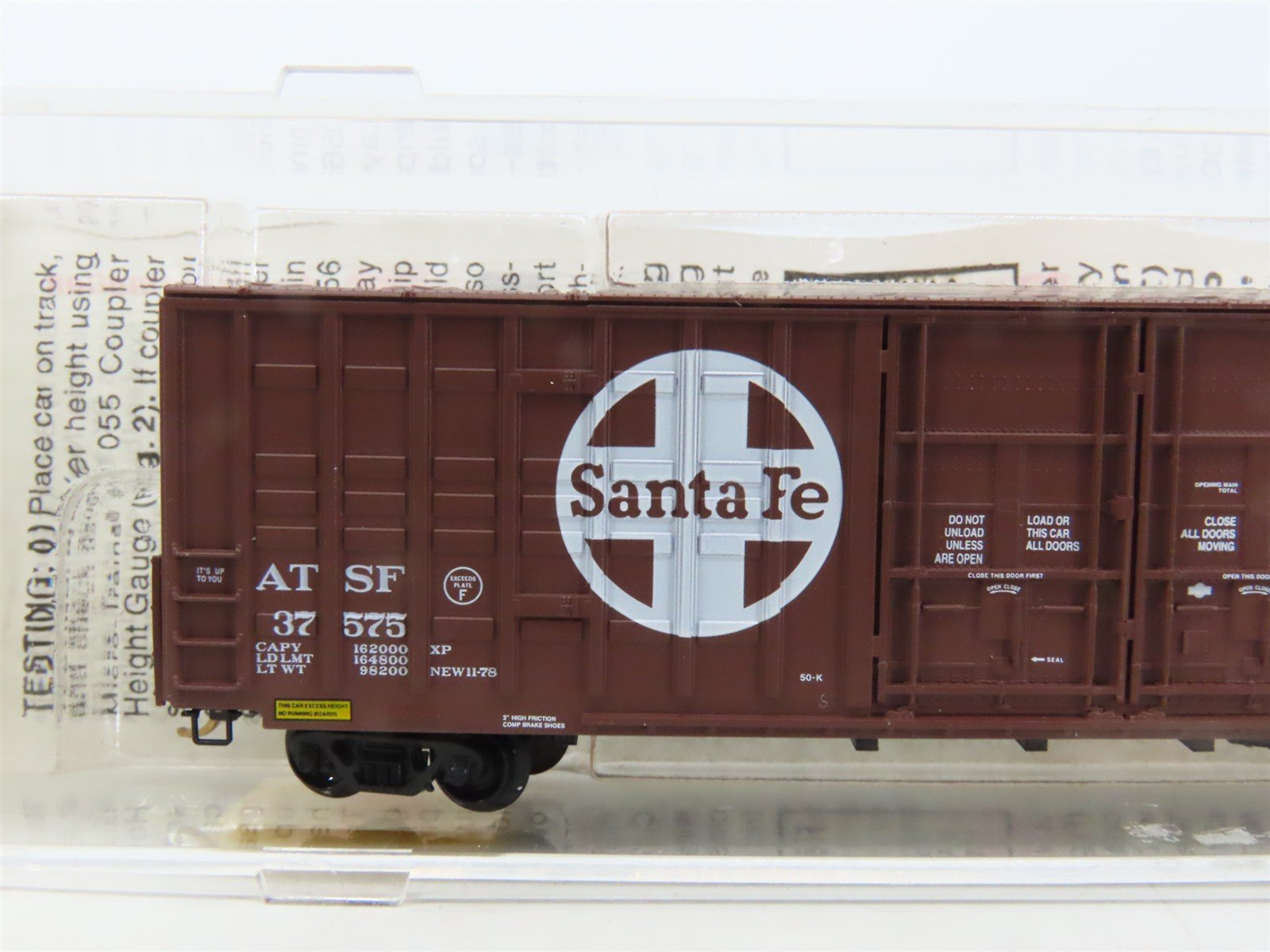 N Scale Micro-Trains MTL 103030 ATSF Santa Fe 60' Excess Height Box Car #37575