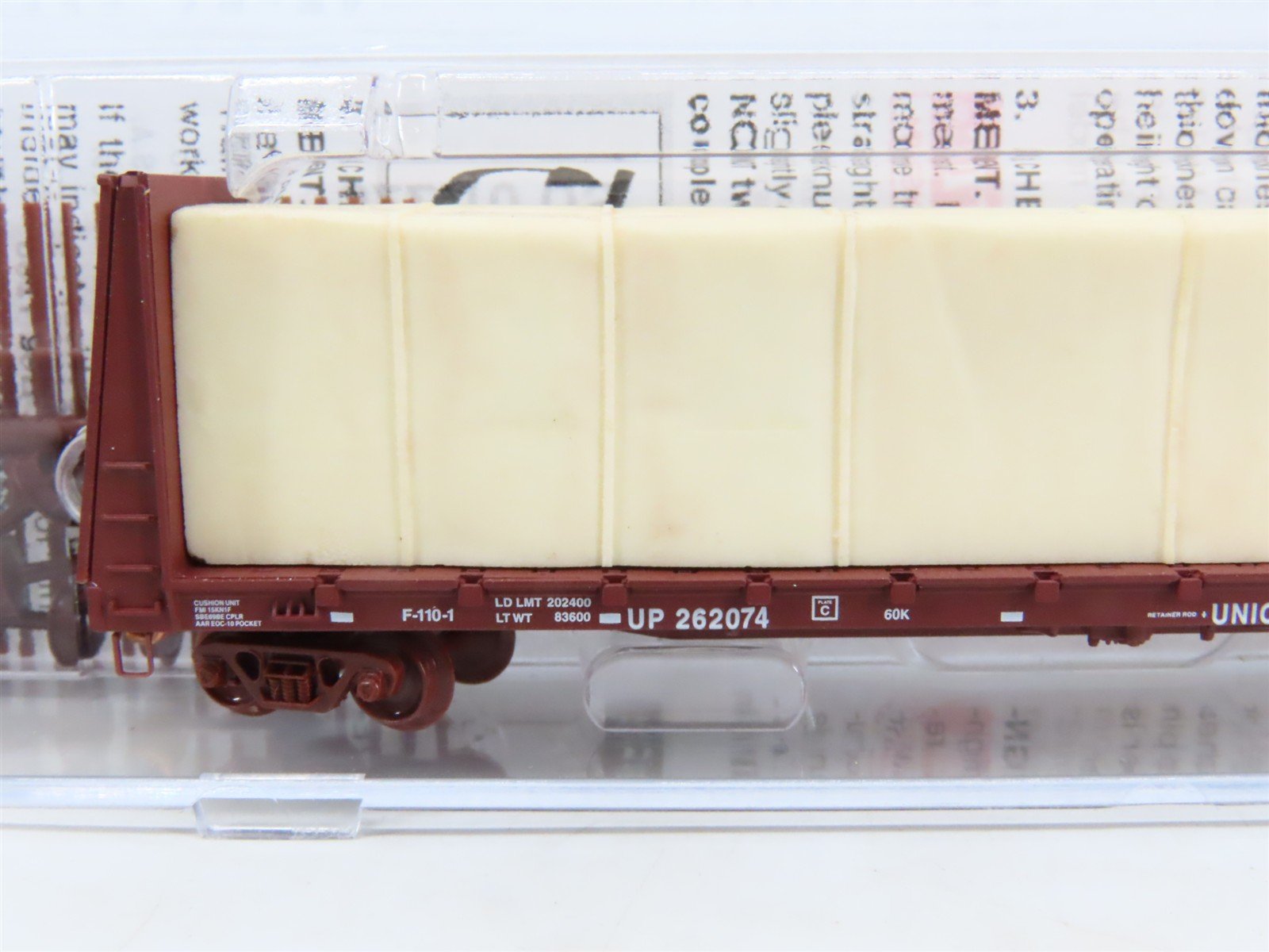 N Scale Micro-Trains MTL 05400152 UP Bulkhead Flat Car #262074 w/ Lumber Load