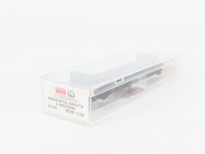 N Scale Micro-Trains 54100 Minnesota, Dakota & Western 61' Bulkhead Flat Car RTR