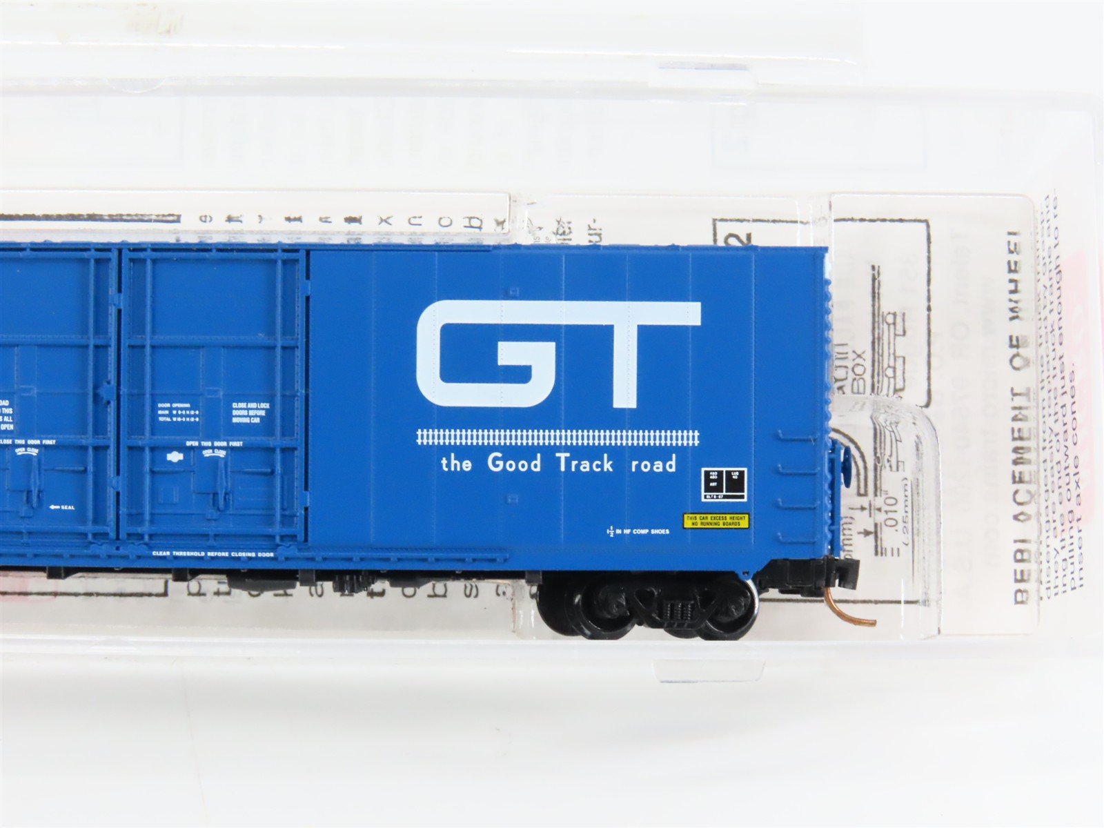 N Scale Micro-Trains 102080 GTW Grand Trunk Western 60' Box Car 384606 RTR
