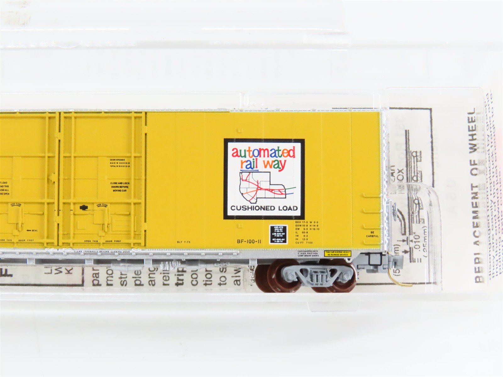 N Scale Micro-Trains 102020 UP Union Pacific 60' Box Car 960861 RTR