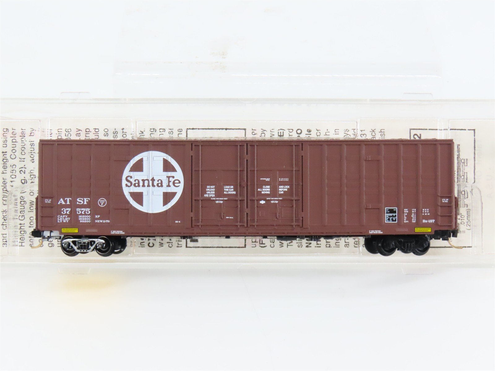 N Scale Micro-Trains 103030 ATSF Santa Fe 60' Box Car 37575 RTR