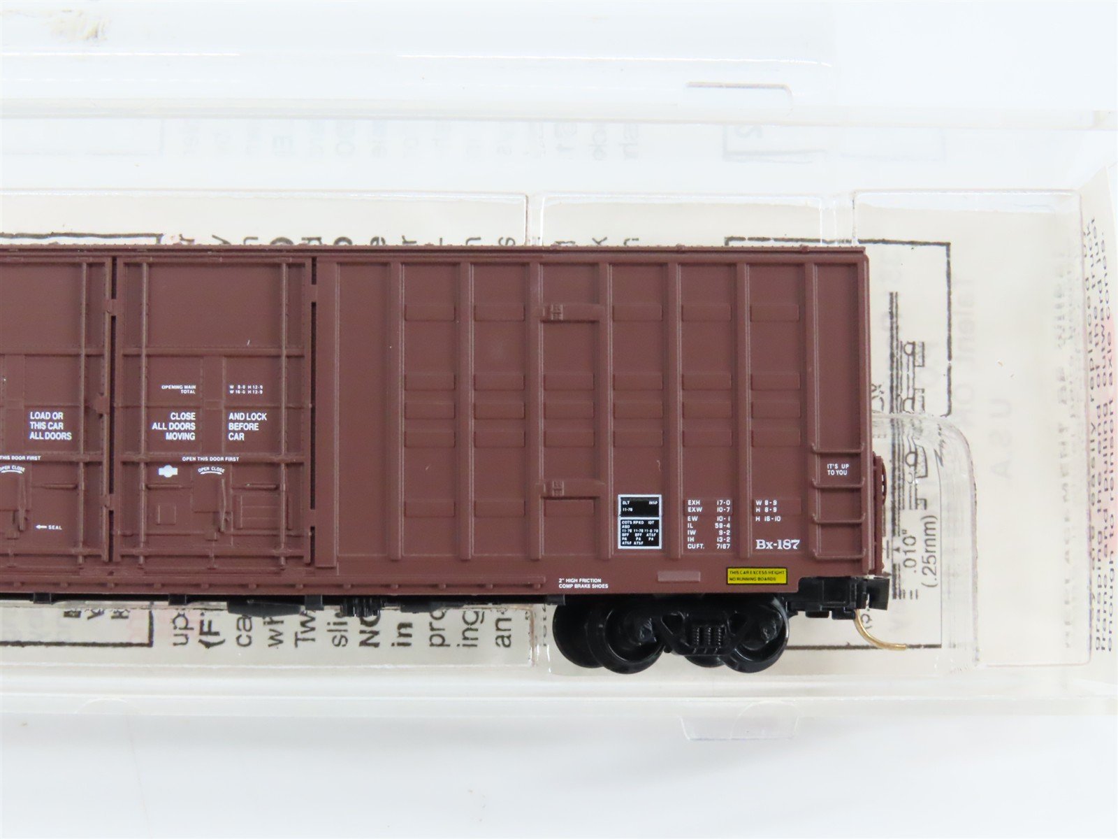 N Scale Micro-Trains 103030 ATSF Santa Fe 60' Box Car 37575 RTR