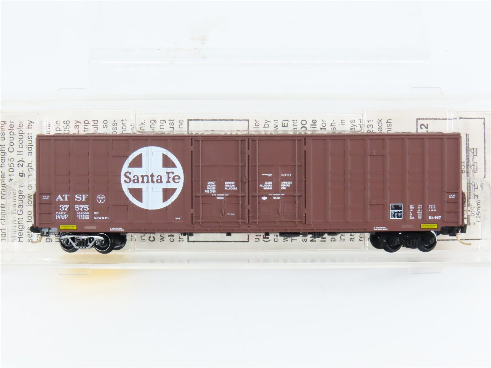 N Scale Micro-Trains 103030 ATSF Atchison, Topeka & Santa Fe 60' Box Car RTR