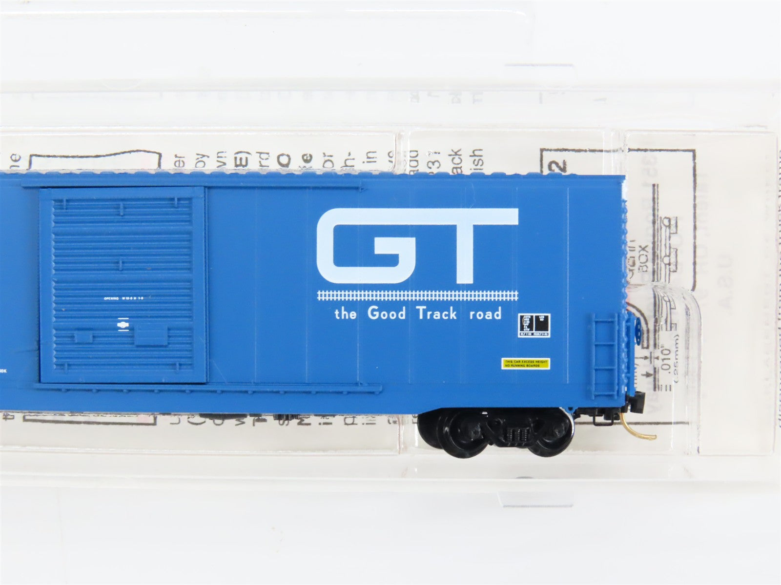 N Scale Micro-Trains 104010 GTW Grand Trunk Western 60' Box Car 384063 RTR