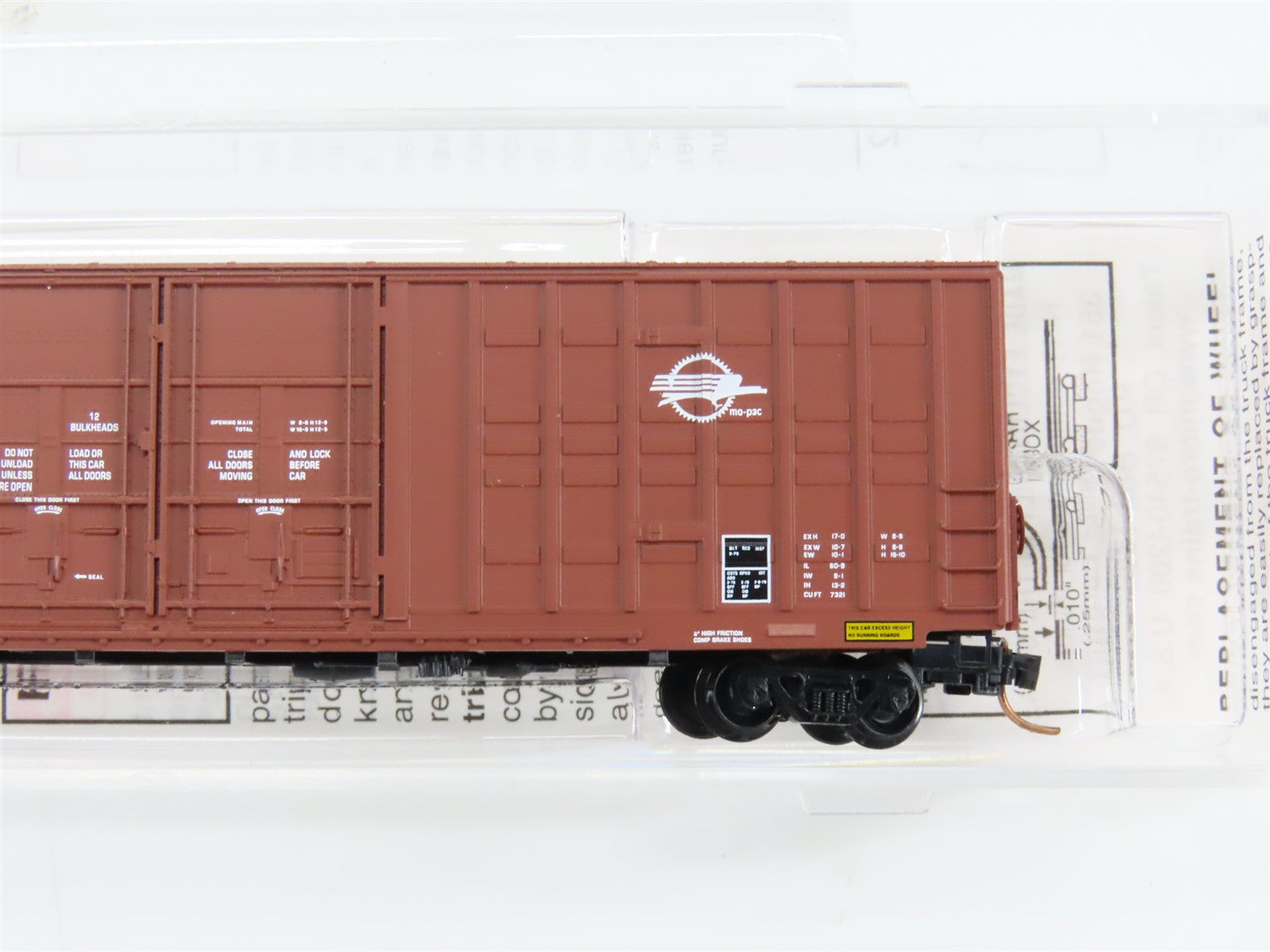 N Scale Micro-Trains 103090 MP Missouri Pacific 60' Box Car 269477 RTR