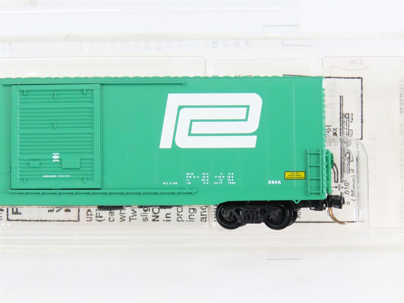N Scale Micro-Trains 104020 PC Penn Central 60' Box Car 278655 RTR