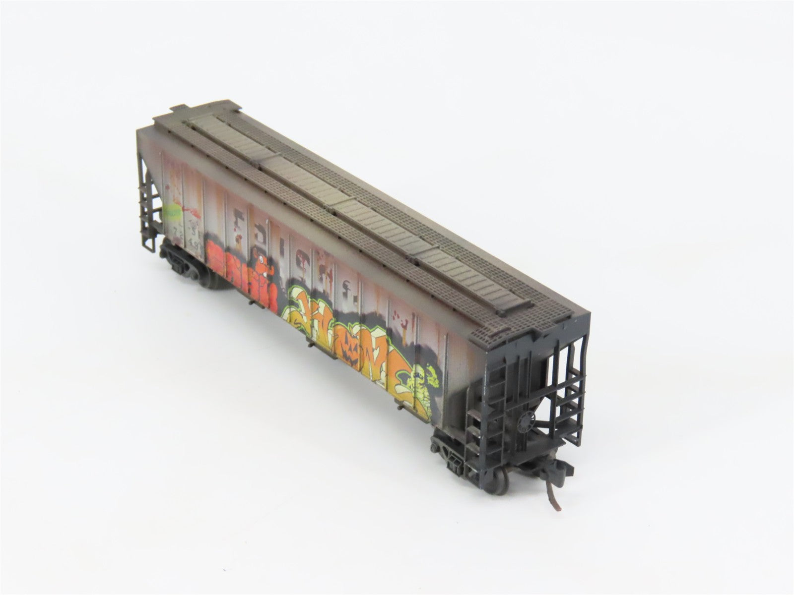 N Scale Micro-Trains 09644110 SLSF St. Louis-San Francisco Hopper 72492 RTR