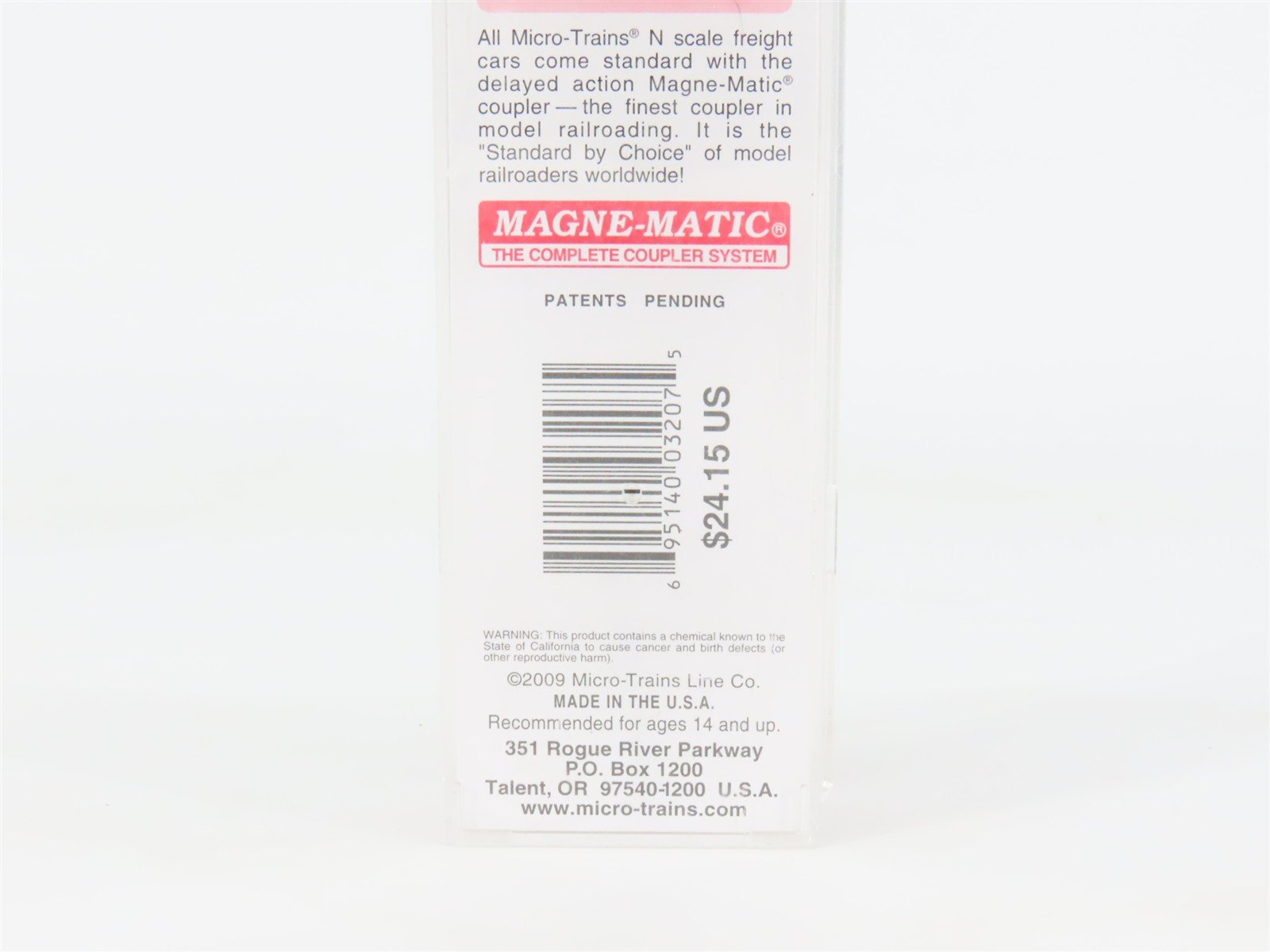 N Scale Micro-Trains 05400070 CPI CP Rail 61' Bulkhead Flat Car w/ Load RTR