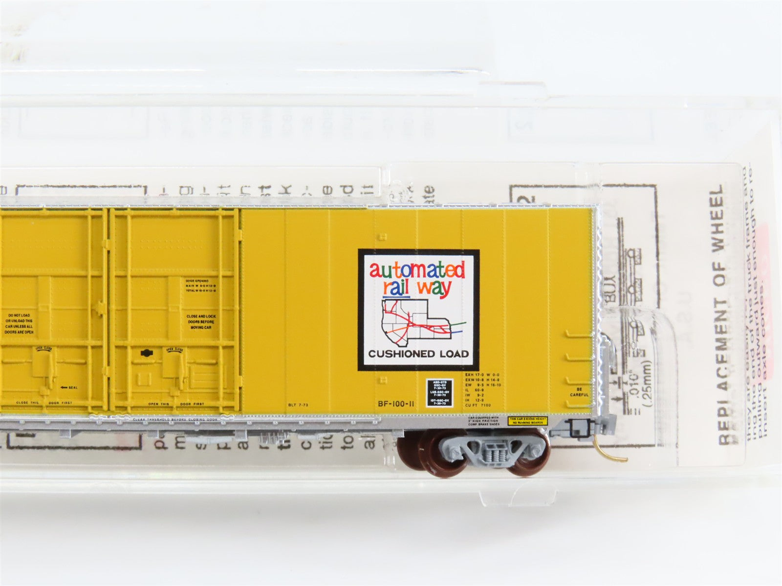 N Scale Micro-Trains 102020 UP Union Pacific 60' Box Car 960861 RTR